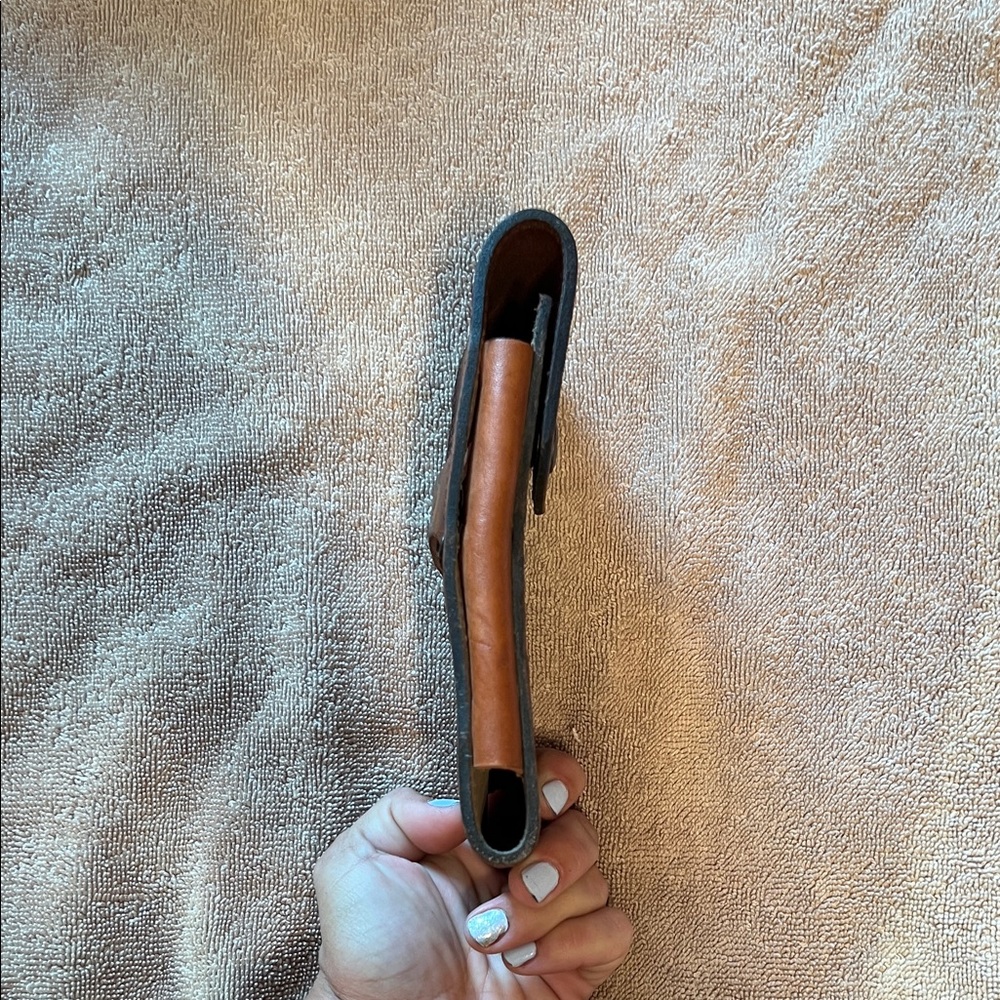 Saddle cell phone holder (for back-cinch!) - Picture 5 of 9